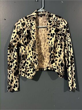 Ashley by 26 International Black & Cream Leopard Cropped Blazer